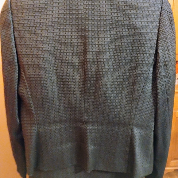 Tahari lined suit. Gorgeous pleats in back. Blueish/teal and black 🖤 - Picture 5 of 8